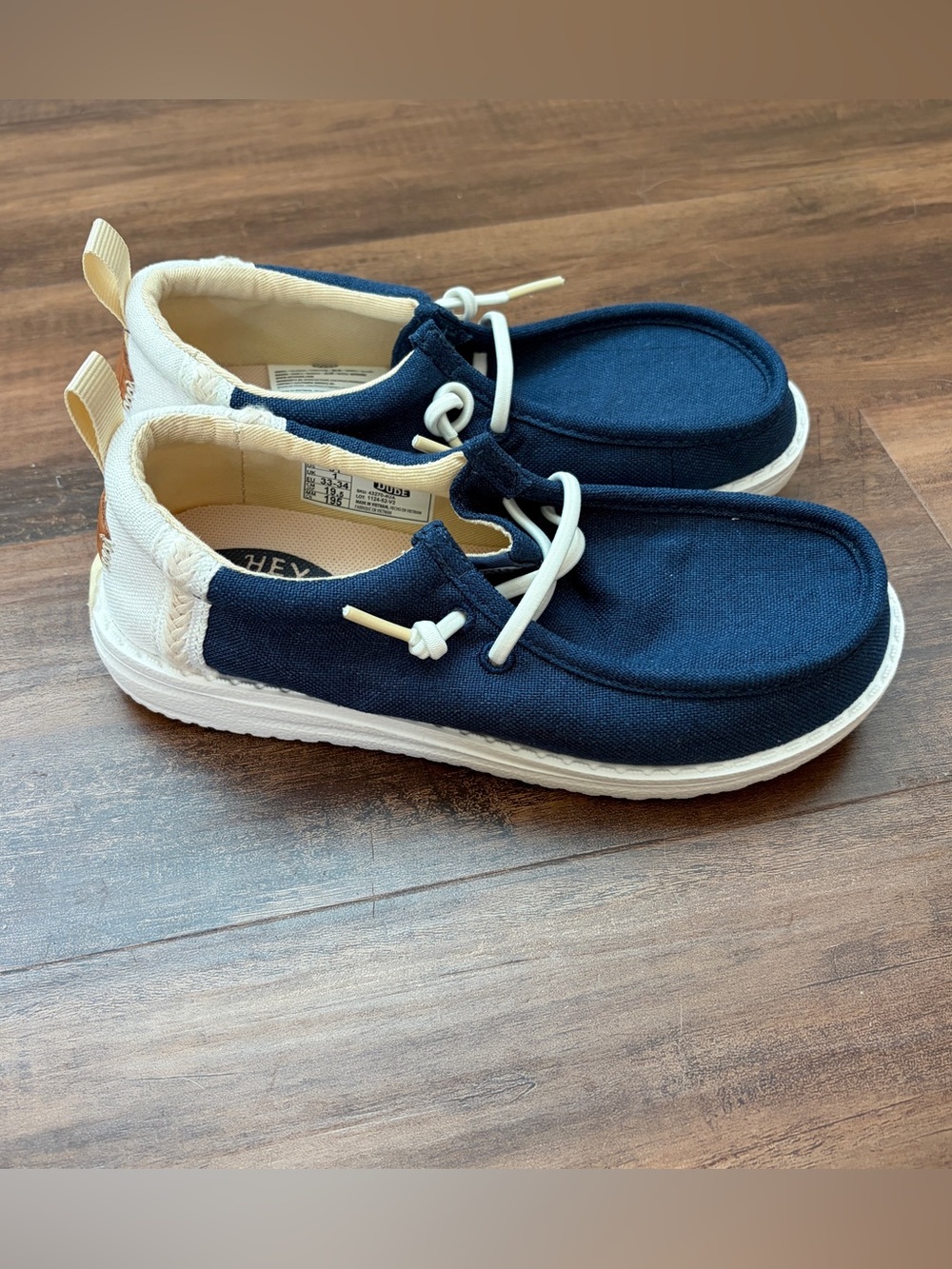 Hey Dude Wally Youth Craft Linen Shoes J1 Navy White Slip On Casual Sneakers